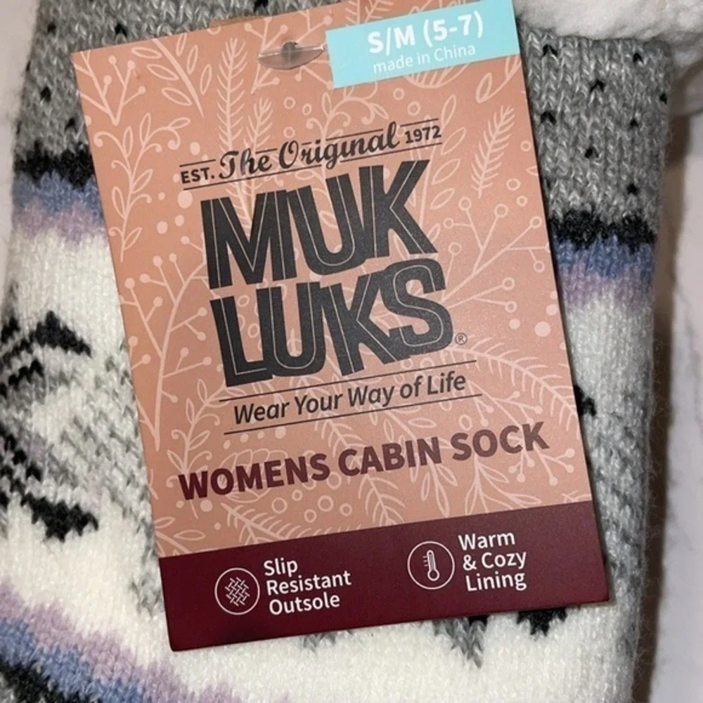 Muk Luks NWT Women's Slip Resistant Fleece Lined Cabin Socks Size‎ S/M 5-7